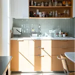 Charming & Bright With Rolling Balcony * Parijs