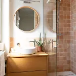 Charming & Bright With Rolling Balcony